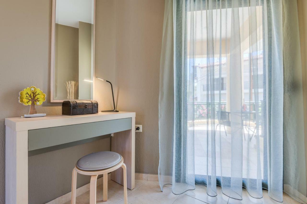 Toroni Blue Apartment Exterior photo